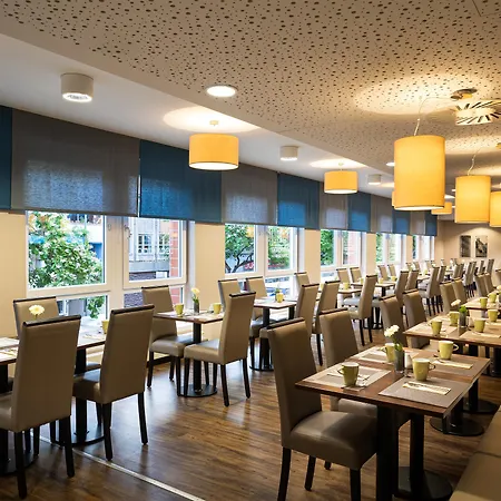 柏灵莱昂纳多酒店