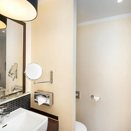 Hotel Leonardo 3*