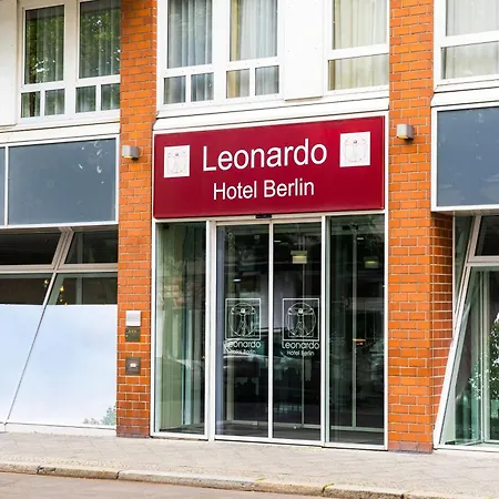 Отель Leonardo