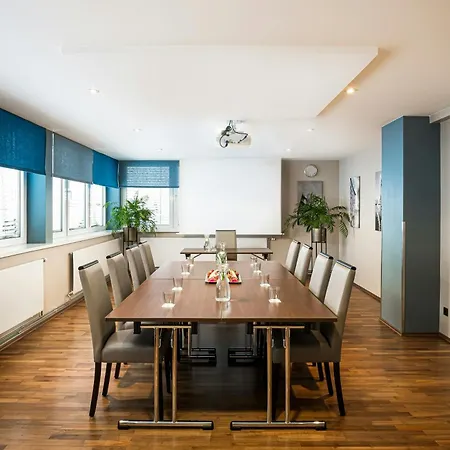 Leonardo Отель Берлин